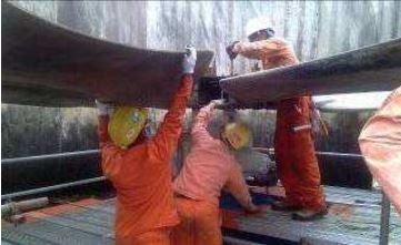 การบำรุงรักษา ซ่อมแซม และการยกเครื่องใหม่สำหรับคูลลิ่งทาวเวอร์ที่หน้างาน การบำรุงรักษา ซ่อมแซม และการยกเครื่องใหม่สำหรับคูลลิ่งทาวเวอร์ที่หน้างาน