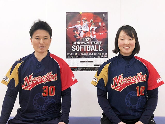 Asami Endo(left in photo), Hanako Shigeishi(right in photo)